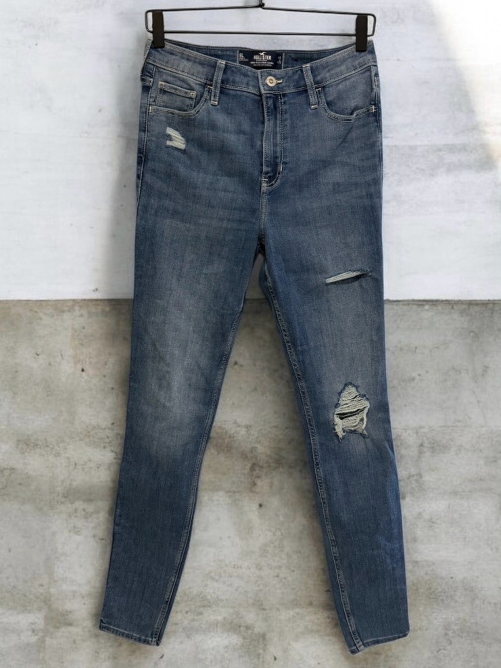 Hollister Women's High-Rise Super Skinny Distressed Jeans - 29/31